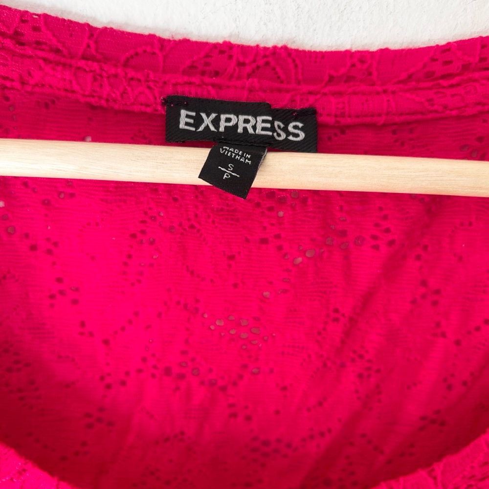 Y2K Express 3/4 Sleeve Lace Bright Magenta Pink Fitted Blouse Size Small - Picture 2 of 8